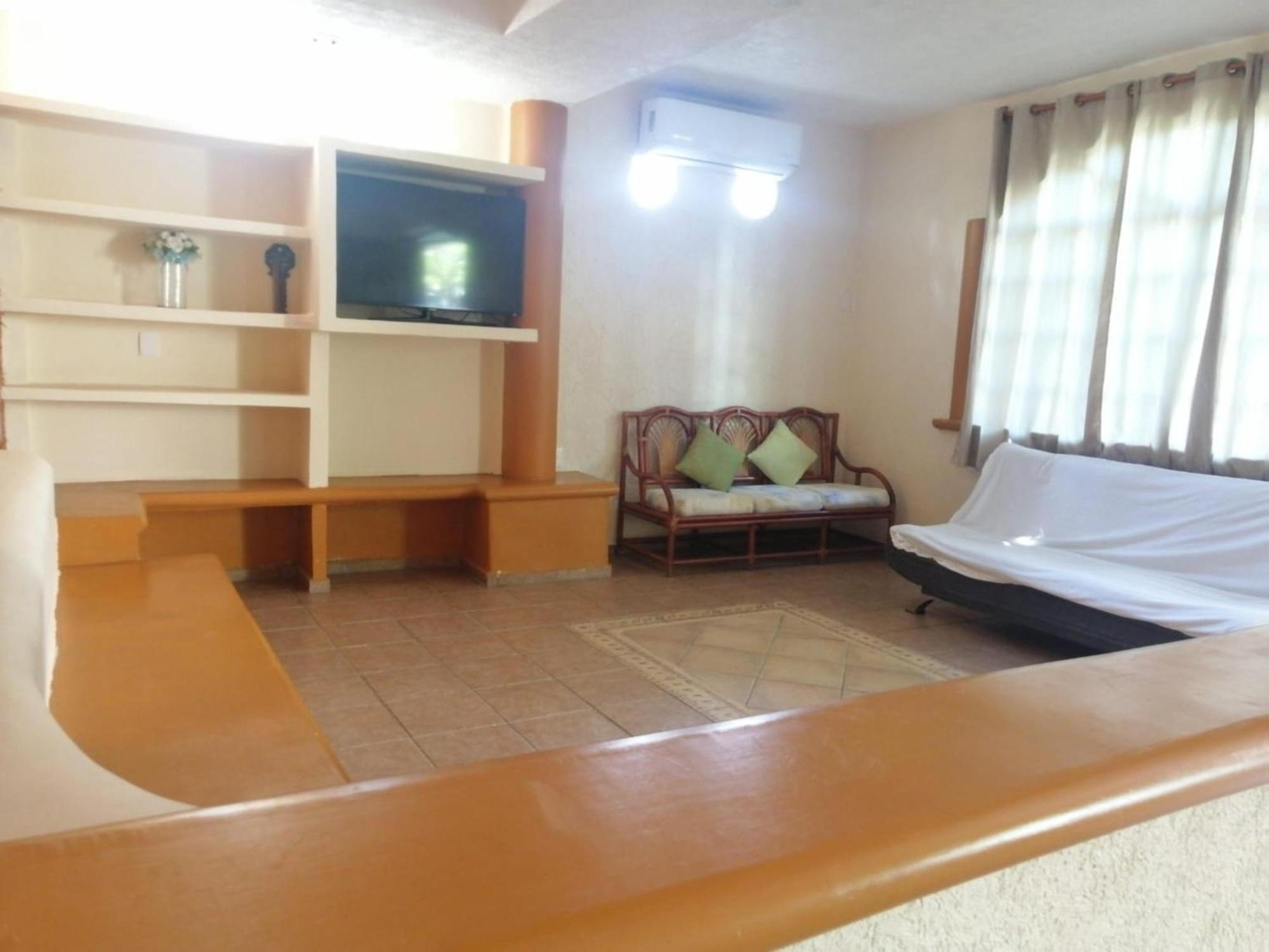 Ashly Boulevard Acapulco Rom bilde